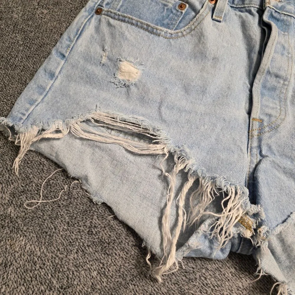 Levi's 501 Distressed Button Fly Shorts Size W30
